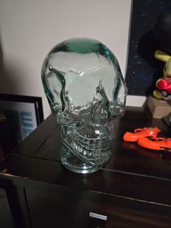 Glass skull
