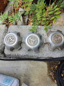 Toyota hub cap centers