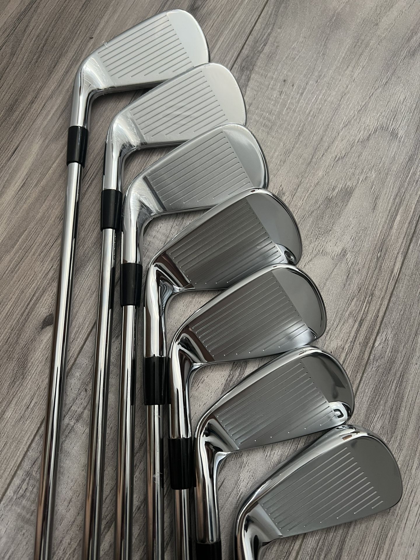 Kirkland Signature Iron Set Regular Like New