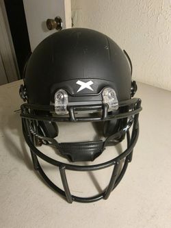 Xenith X2E+ Football Helmet Youth Size small 2023 w/chin strap  black