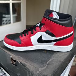 Air Jordan 1 Mid