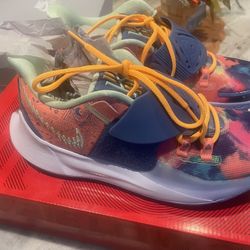 Kyrie 3 Special edition ! size 10
