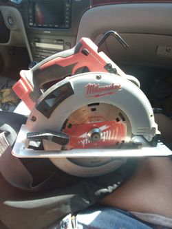Milwaukee circular saw