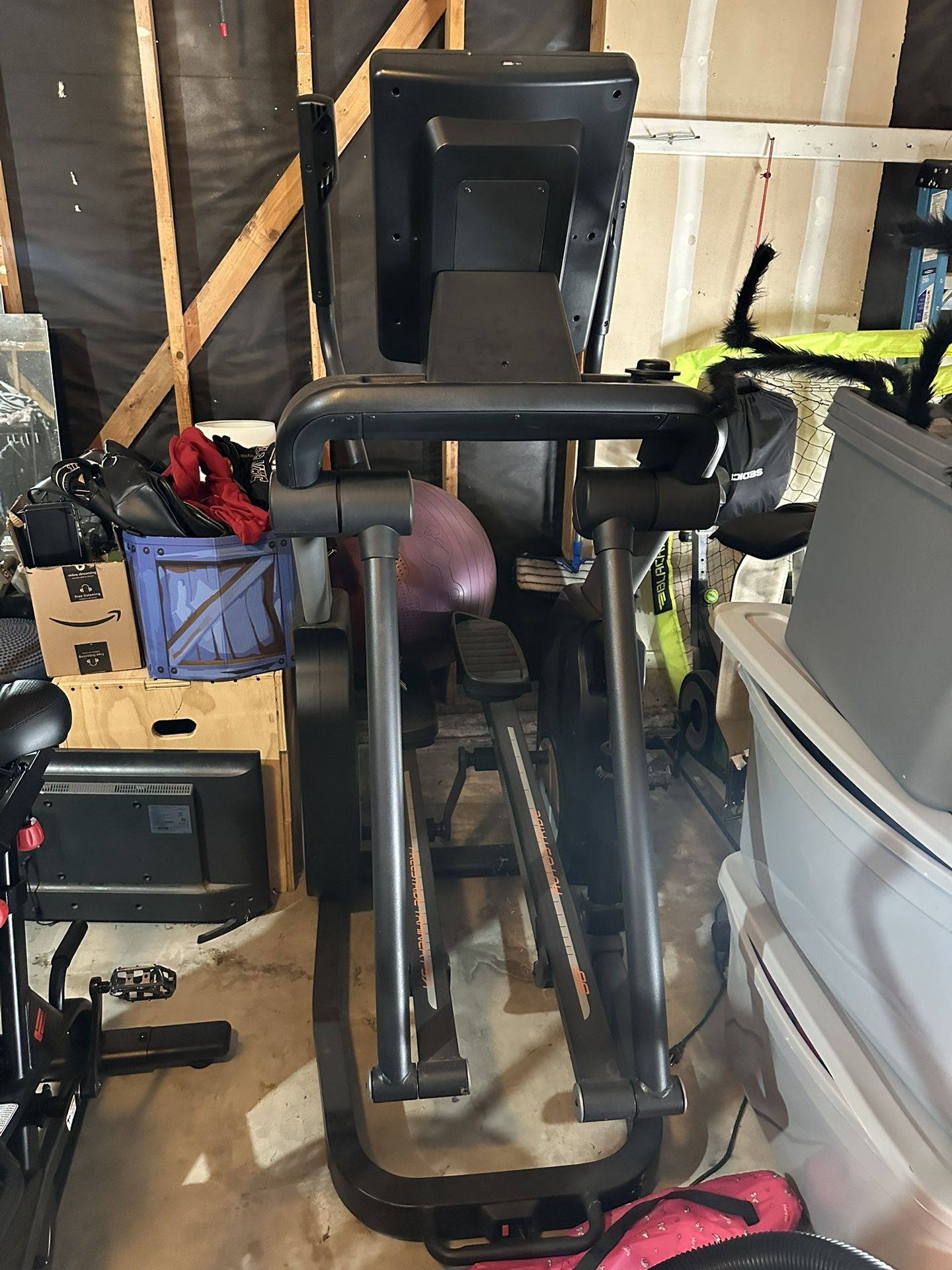 Nordic track FS7i Free stride elliptical