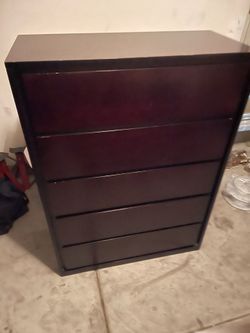 Costera 5 drawer chest