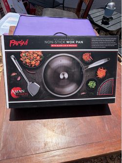 Wok pan- non stick