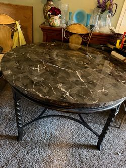 Dining table & 4 Chairs | NEED GONE ASAP