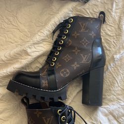 Lv Boots Barely Used