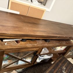 Beautiful Solid Wood TV Stand  5ft Wide 2.5 Ft Tall $100 Retail 1200. You Will Basically Be Stealing In From Me. Come And Get It!!!!