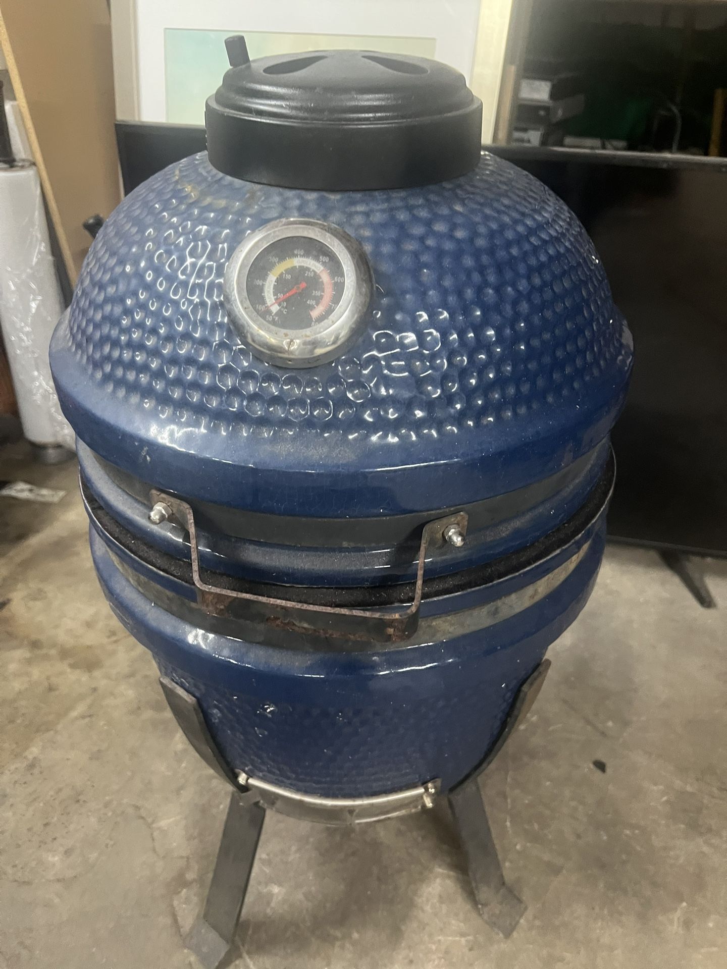 Ceramic Grill and Smoker antique Style/ Asador de Cerámica estilo antiguo