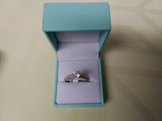 Women's Ring - Yellow Gold 14k (.585) 4.1 grams Size 10