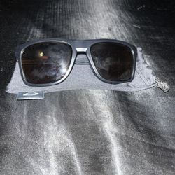 Oakleys Leffingwell