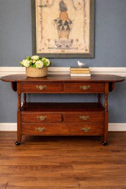 Pennsylvania House Solid Wood Drop-Leaf Console / Server – Expands 35” to 56”