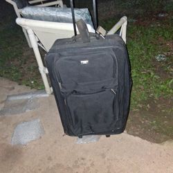 Essentials Rolling Carry-on Case