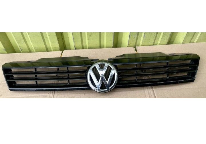 11-14 Volkswagen Jetta 5C(contact info removed) Grille Grill Used OEM (USED)