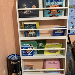 Toddler Book Shelf 