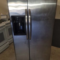 Stainless steel refrigerator