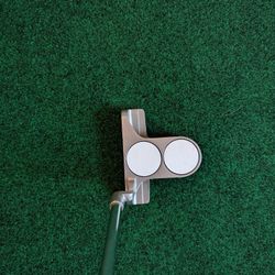 Odyssey White Hot 2 Ball Putter