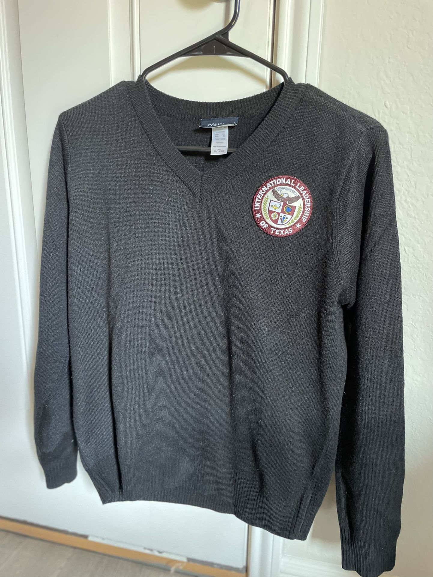 ILT - Sweater V Neck - Black