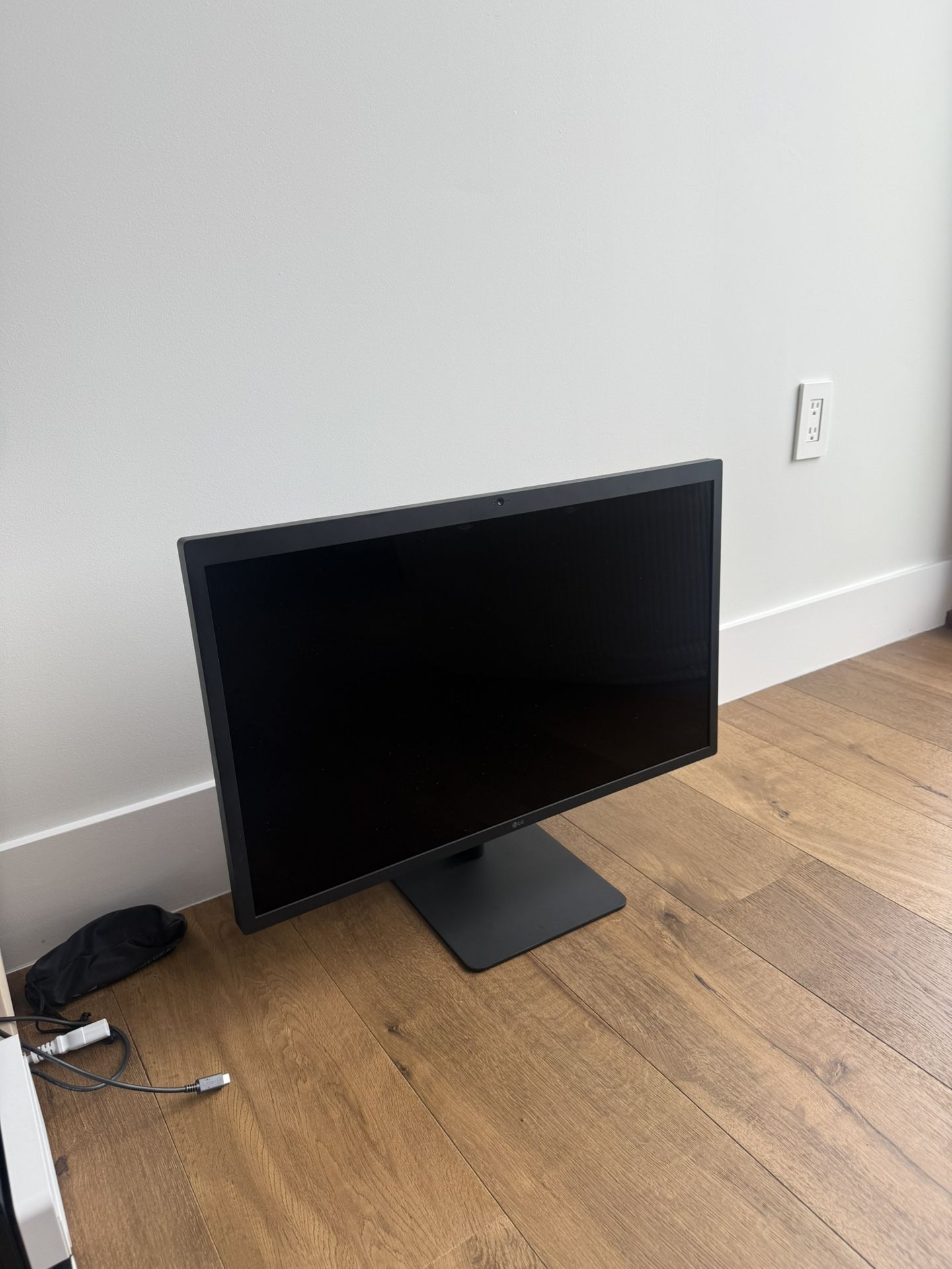 LG Ultrafine 5K Display 27MD5KL-B