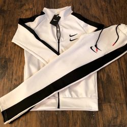 NEW! MENS NIKE FLEECE TRACKSUIT SET (WHITE/BLACK)