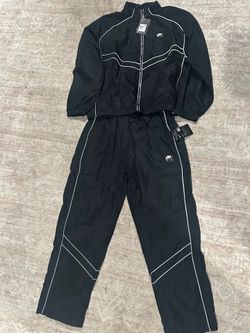 Nike set brand new size medium