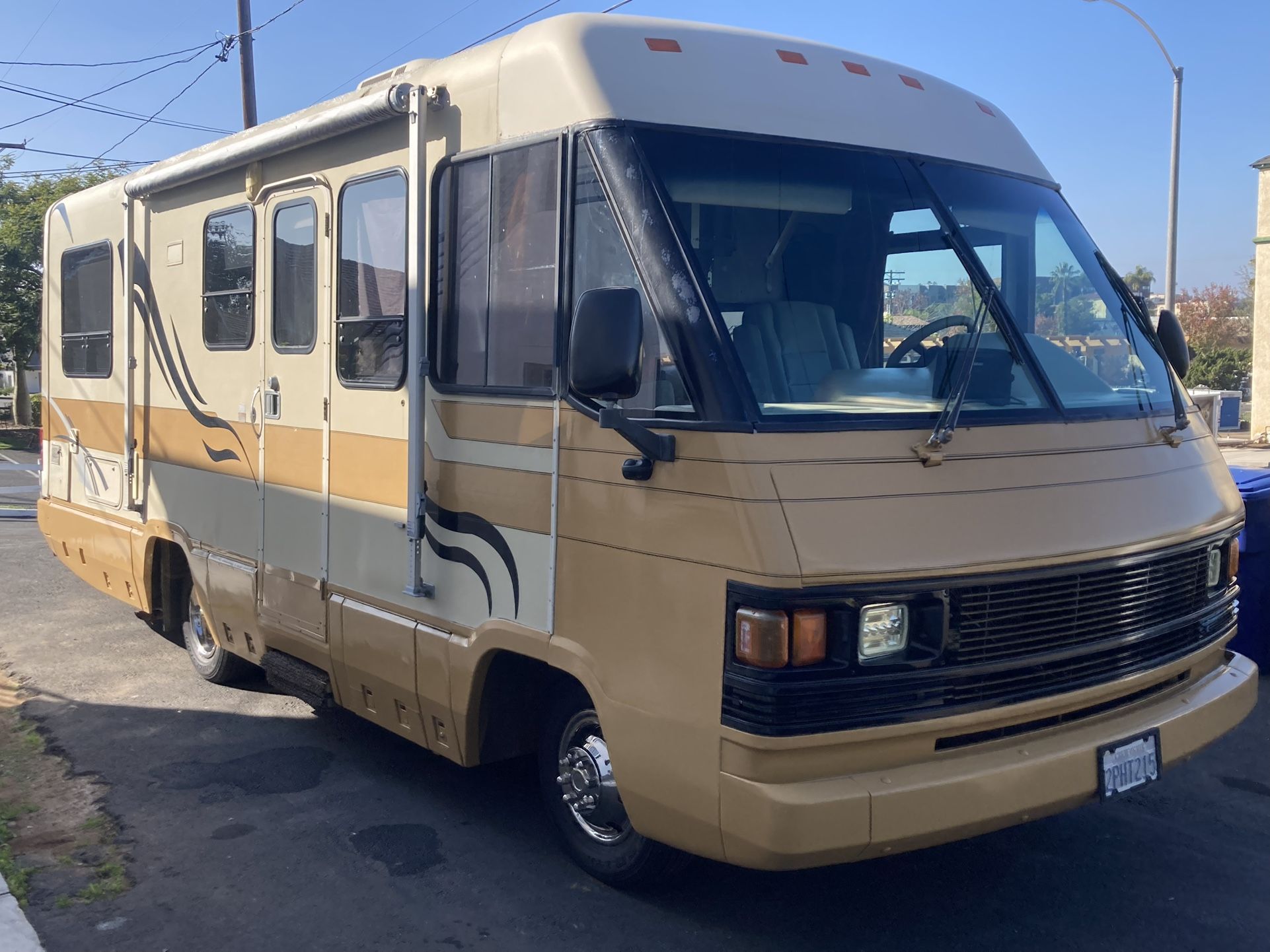 89 Winnebago Rv Winnebago 1989 for Sale in Oceanside, CA - OfferUp