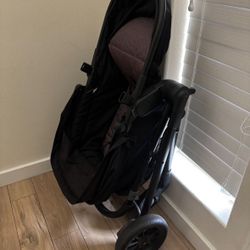 Evenflo Pivot Stroller Still works great. Bassinet to Stroller with under Storage