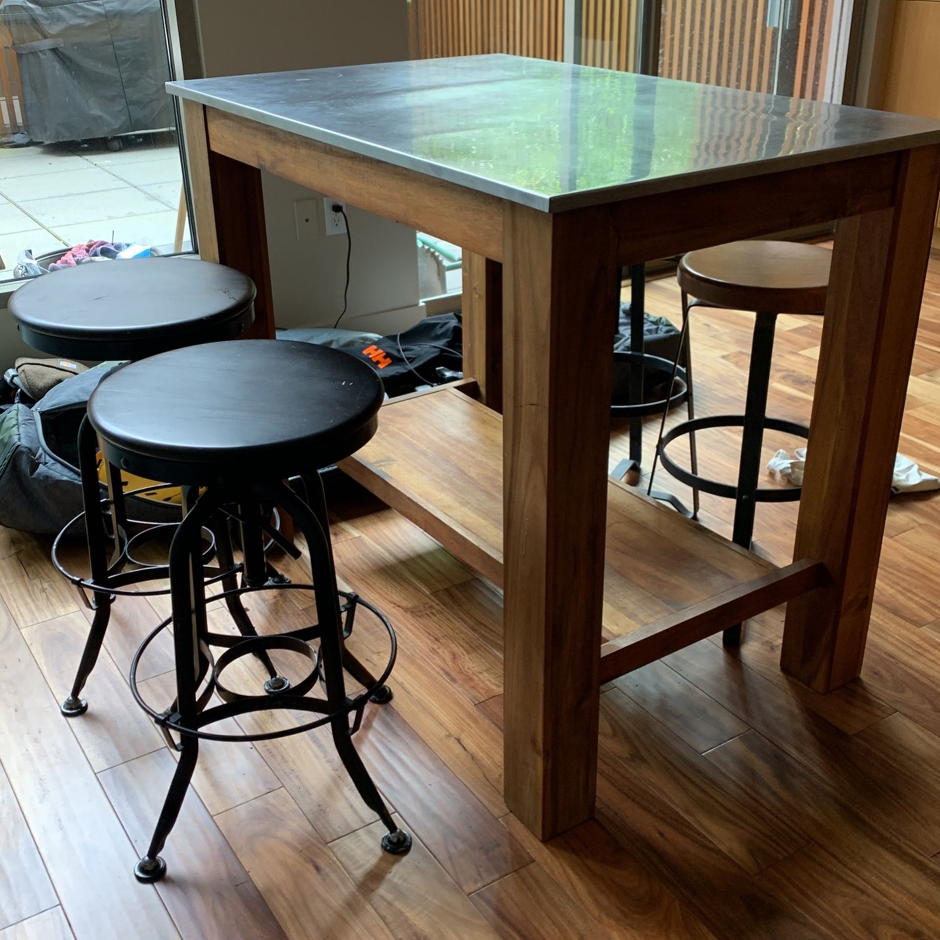 West Elm Kitchen Island & 4 Stools for Sale in Portland, OR OfferUp