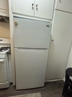 Vissani fridge for sale