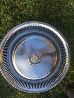 Cadillac hubcaps