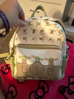 Dani Star wars yoda backpack