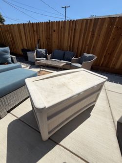 65$$$ OUTDOOR STORAGE BOX FREE DELIVERY