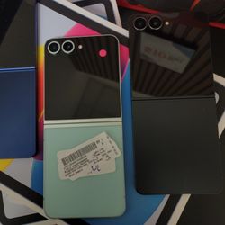 Samsung Galaxy ZFlip 7 Unlocked 