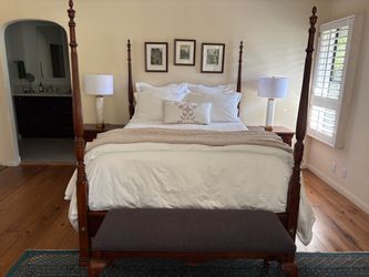Bedroom set