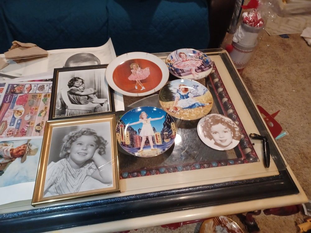 Shirley Temple,collector Plates And Pics