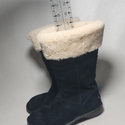 UGG AUSTRALIA KARYN CUFF SHEEPSKIN BOOT BLACK WATER RESISTANT WOMENS SIZE 6