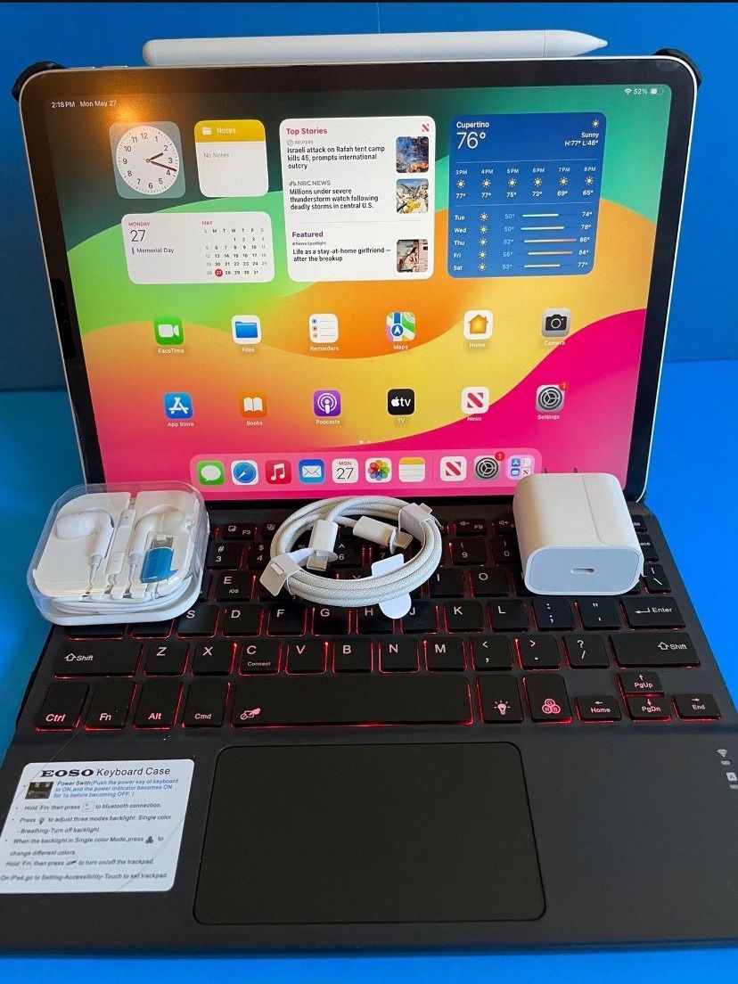 Apple IPad Air 4th Generation (10.9” Liquid Retina/ 2020 Model) 64GB with keyboard case, stylus pen & Accessories (256gb $479)