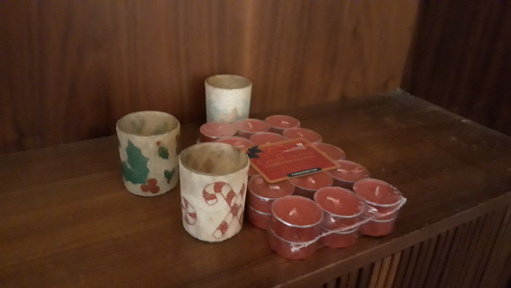 3 Christmas tealight holders & 30 fragrant tea candles