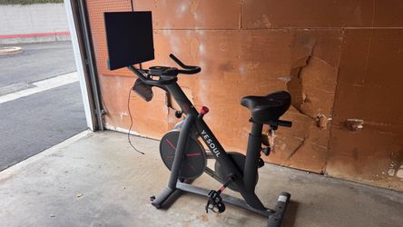 YESOUL Exercise Bike with Screen – Indoor Spin Bike
