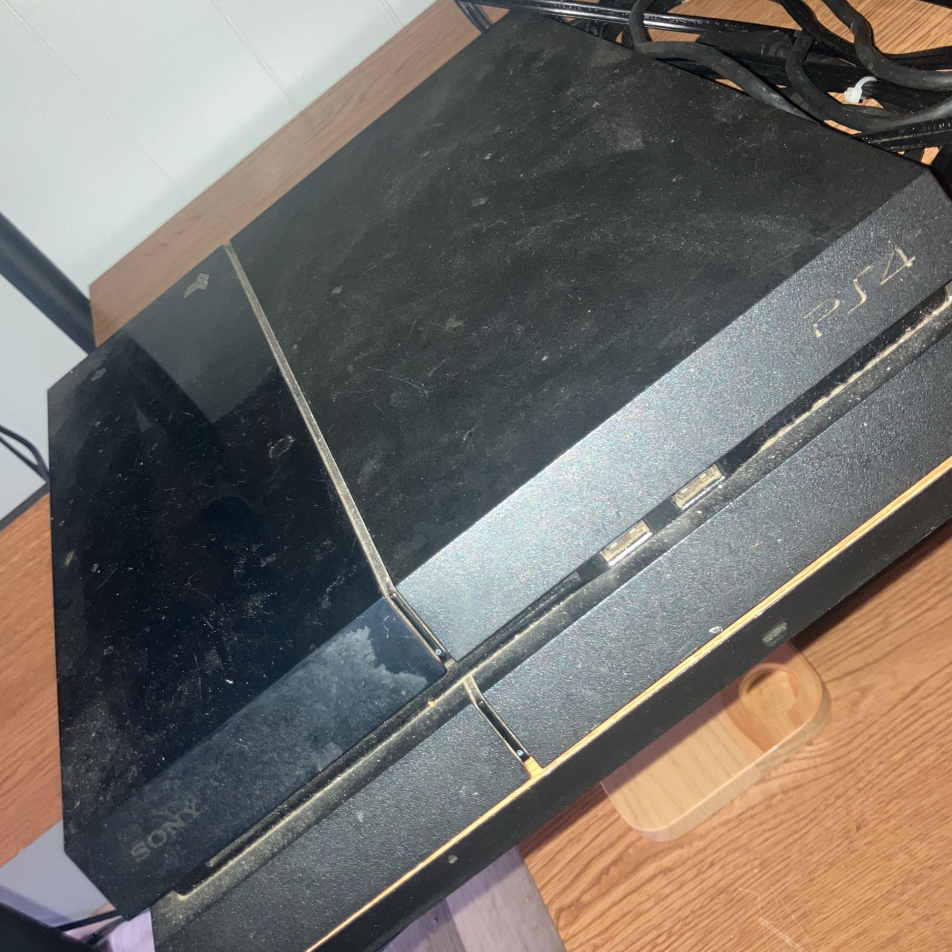 PS4, Headset, 2 Controllers