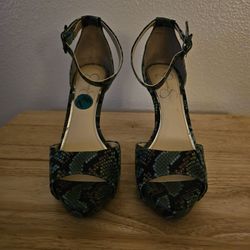 Jessica Simpson heels