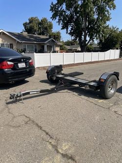Tow dolly