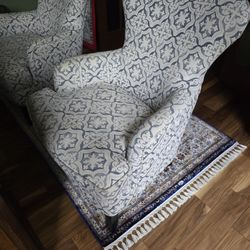 Set Of Arm Chairs Good Condition 