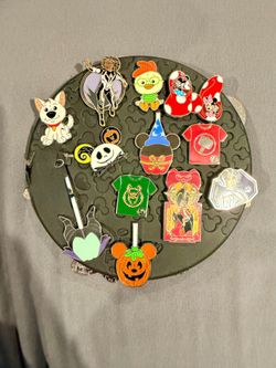 Disneyland pins. Pin trading.