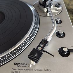 Rare Technics SL-1650 Turntable. $800