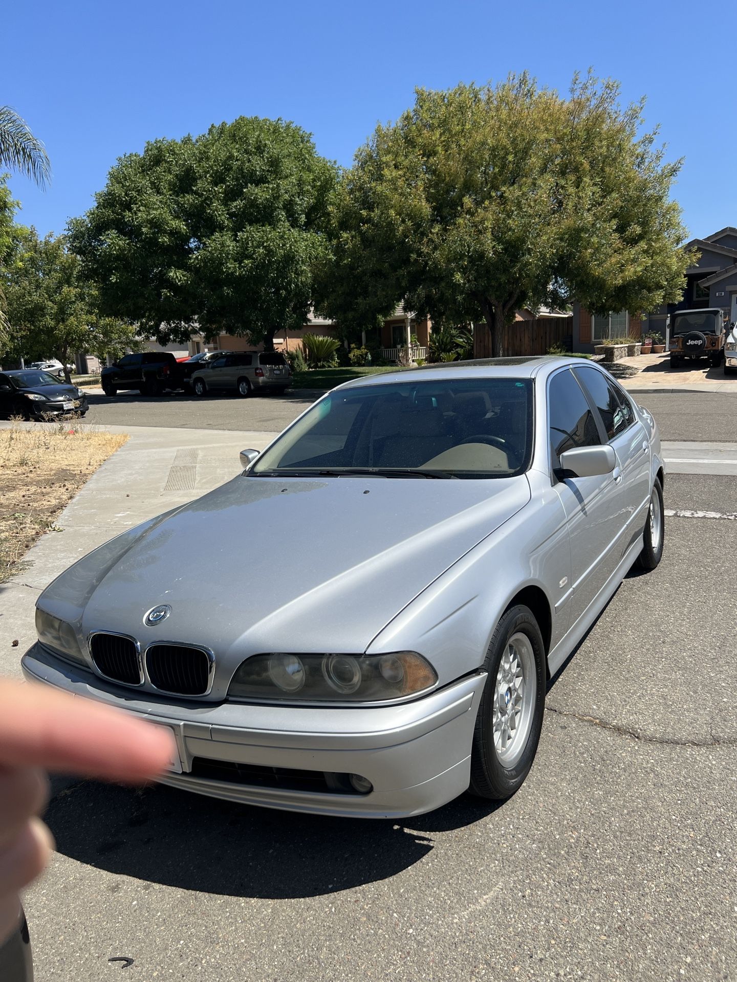 2001 BMW 525i