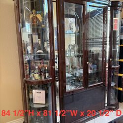 China Cabinet Display with Table and 6 Chairs only ( Bottle and Accessories inside not included )
