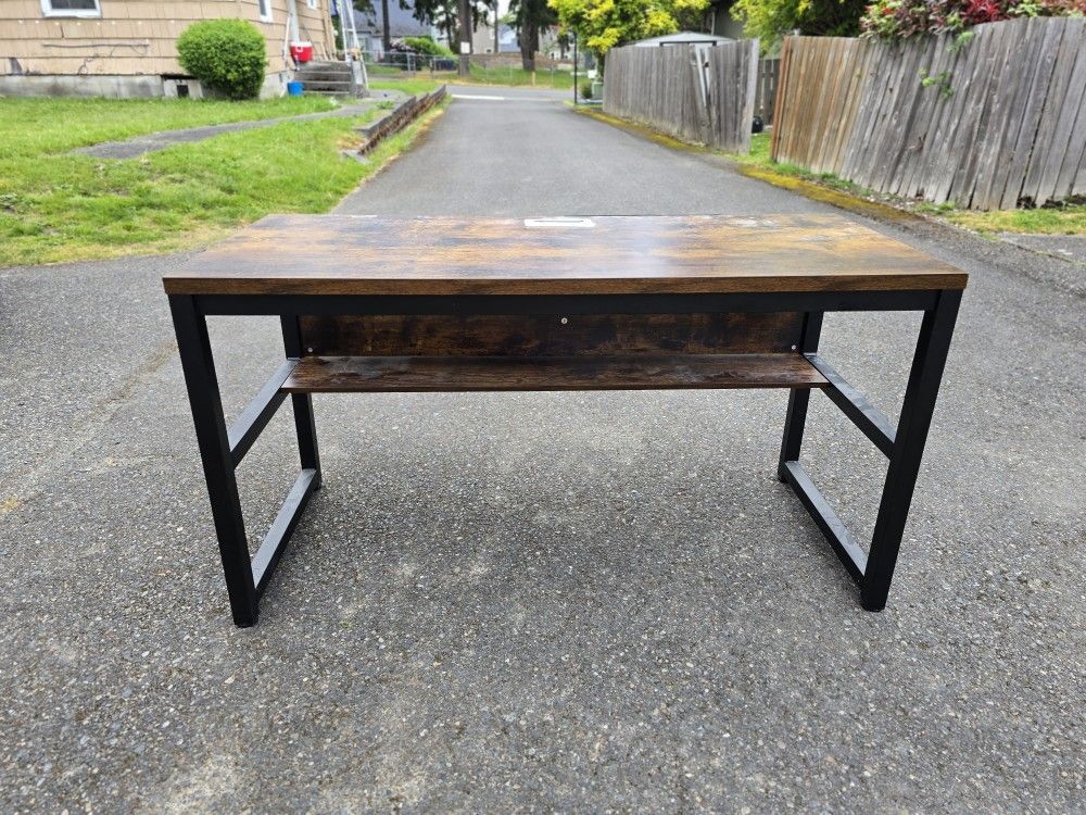 Computer/Study Desk