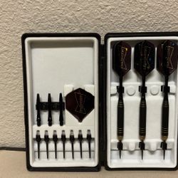 “Budweiser” dart set